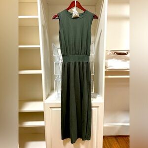 Used / Theory dress /clothing care instruction attached/elegant and comfortable